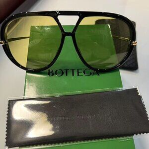 BOTTEGA VENETA Sunglasses BV1273 Black Gold Frame Yellow Lensd